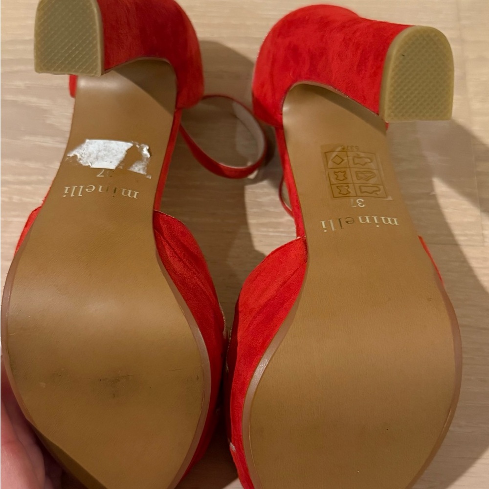 Minnelli Red Women’s heels NWOT - Picture 5 of 5